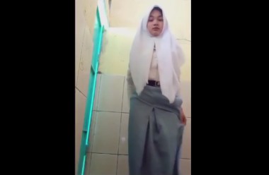 Situs Viral Hatimu Adalah Tempat Tersuci Bagiku Alert